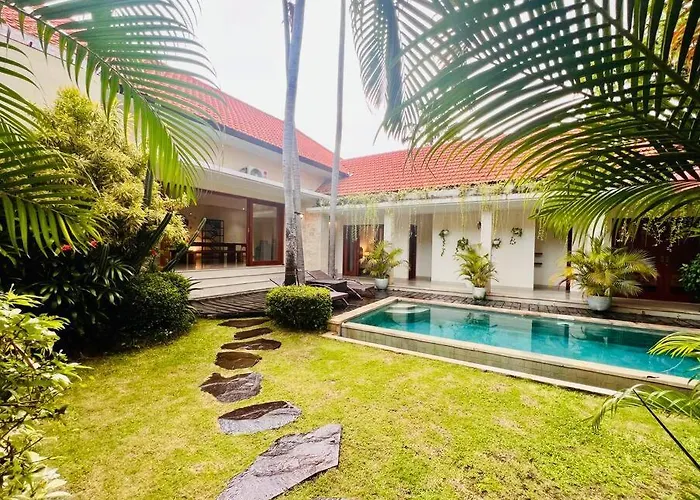 Villa Location! Berawa 3bdr Spacious Pool Villa! *