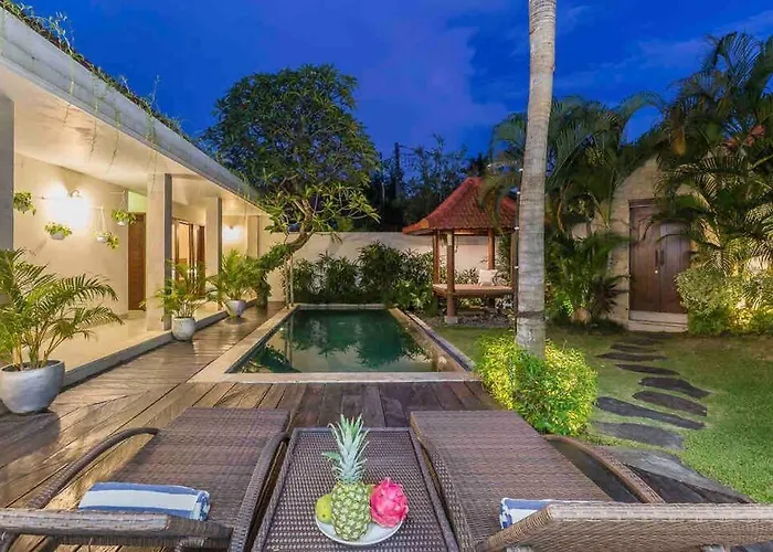 Location! Berawa 3bdr Spacious Pool Villa! Villa *